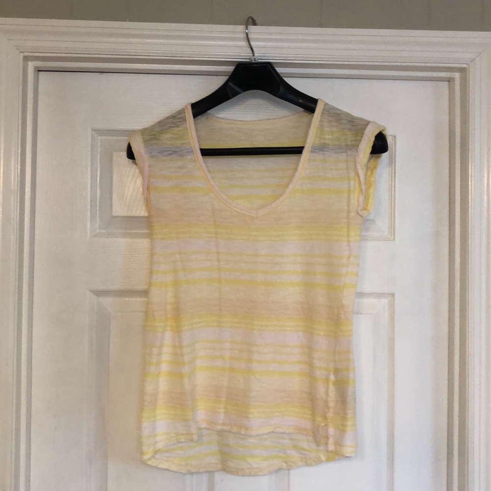 Gap striped yellow tee